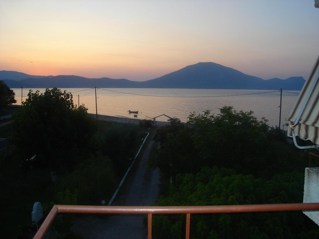 Apartments Skardoutsou Agiokampos (Evia) Exterior foto